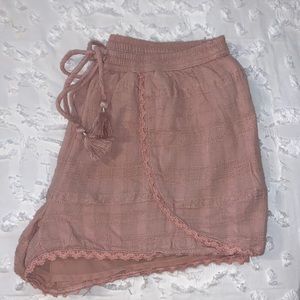 Pink AE fashion shorts